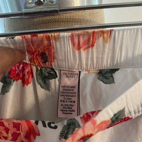 Victoria's Secret Floral Pajama Pants GUC SZ XL LIGHTWEIGHT COMFORTABLE - Picture 2 of 8